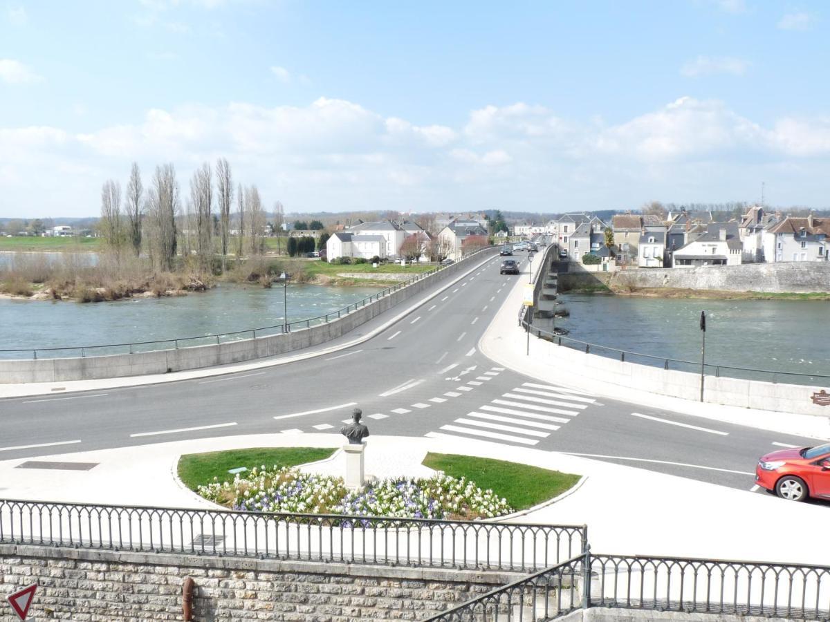 Appartement Le Pont Royal à Amboise Extérieur photo